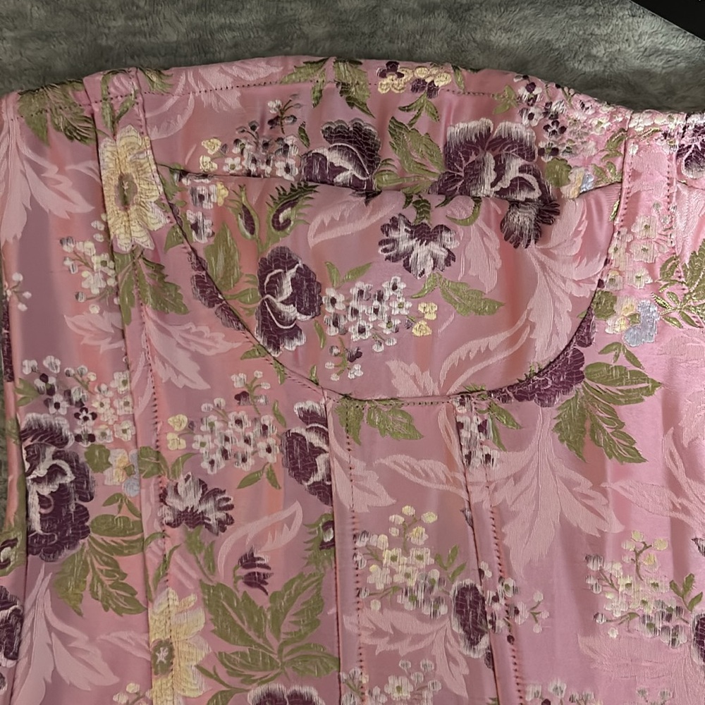 PrettyLittleThing Pink Floral Satin Corset Crop Top - Picture 2 of 6